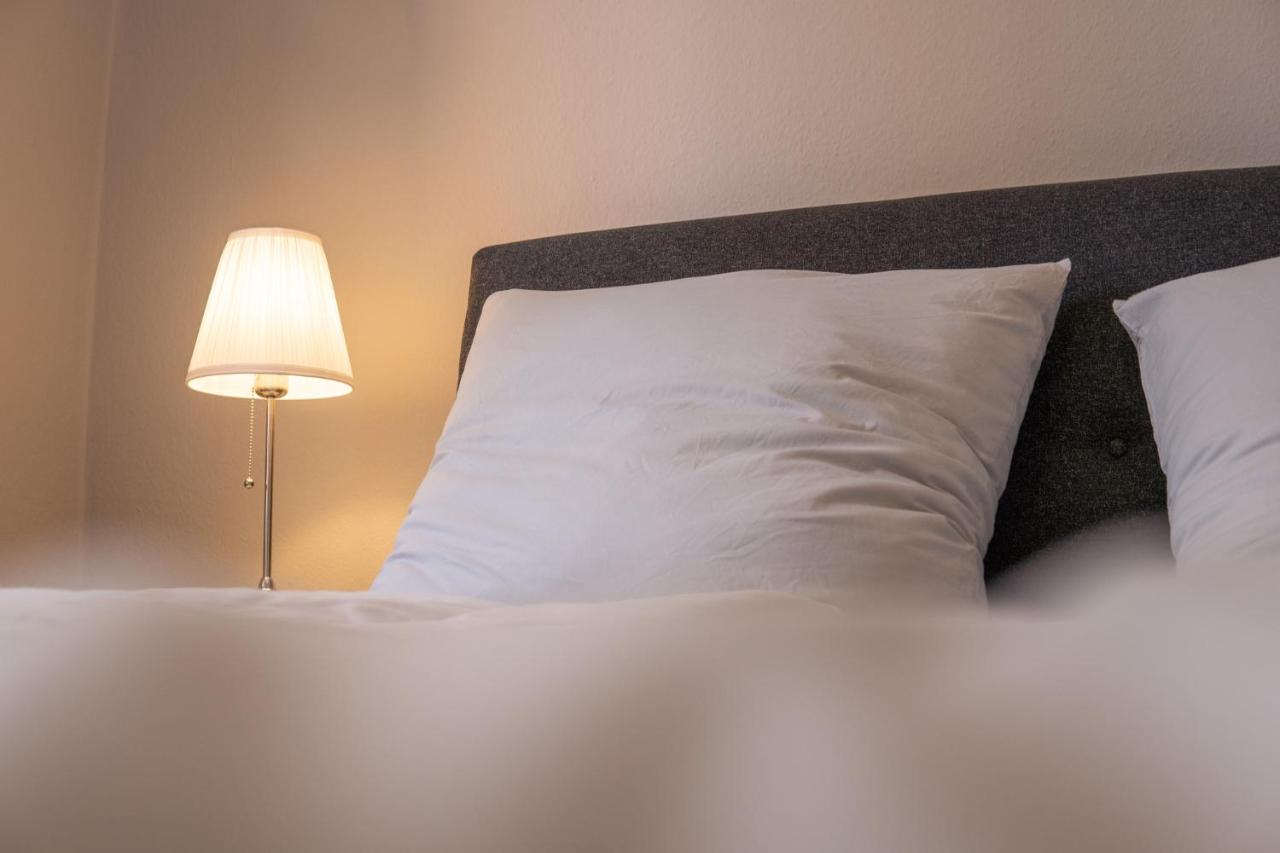 "Purple Chill" Super Zentrale Ferienwohnung Hbf-Messe-Buergerweide-Citygate-Ovb Arena Бремен Экстерьер фото