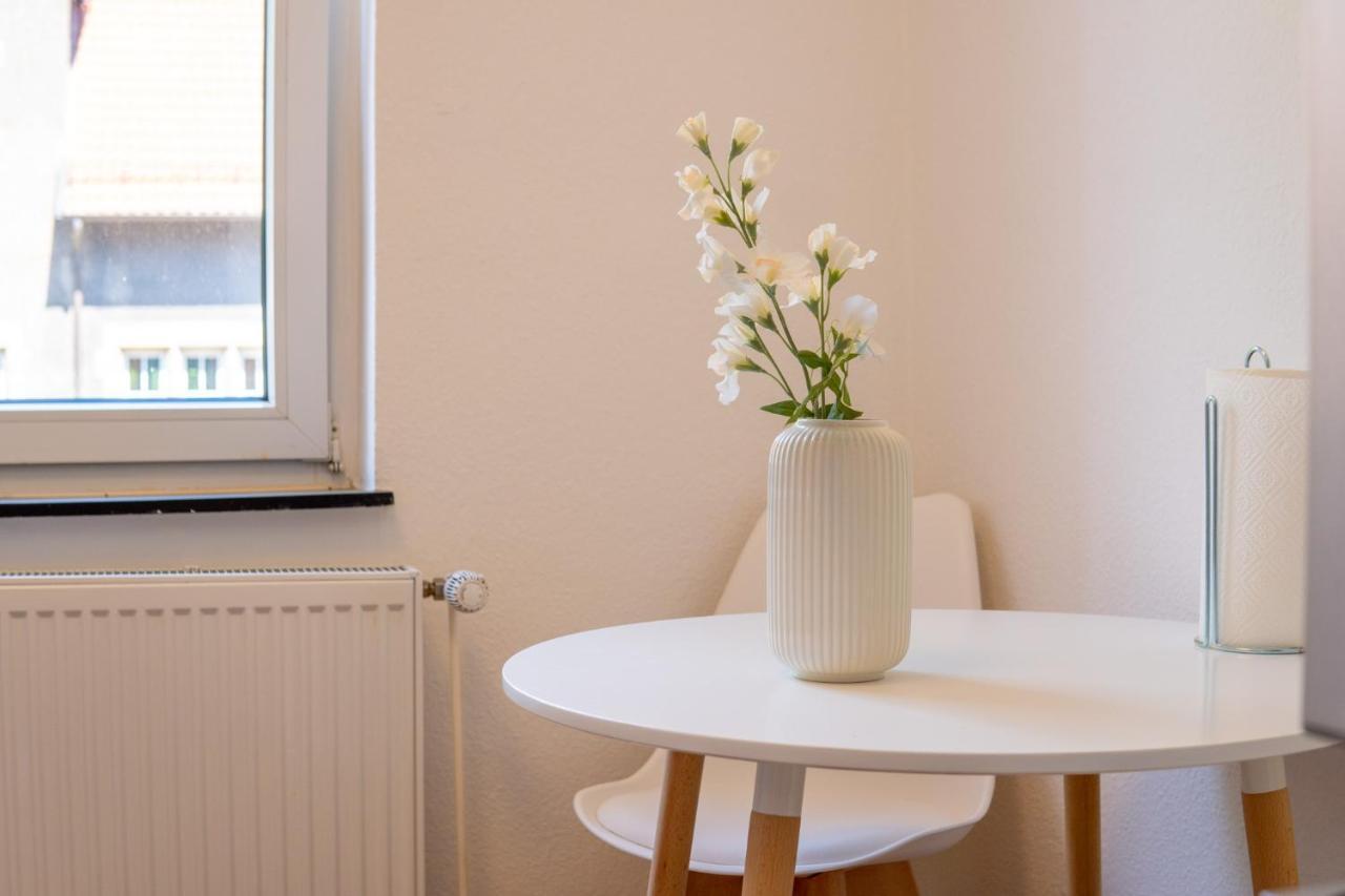 "Purple Chill" Super Zentrale Ferienwohnung Hbf-Messe-Buergerweide-Citygate-Ovb Arena Бремен Экстерьер фото