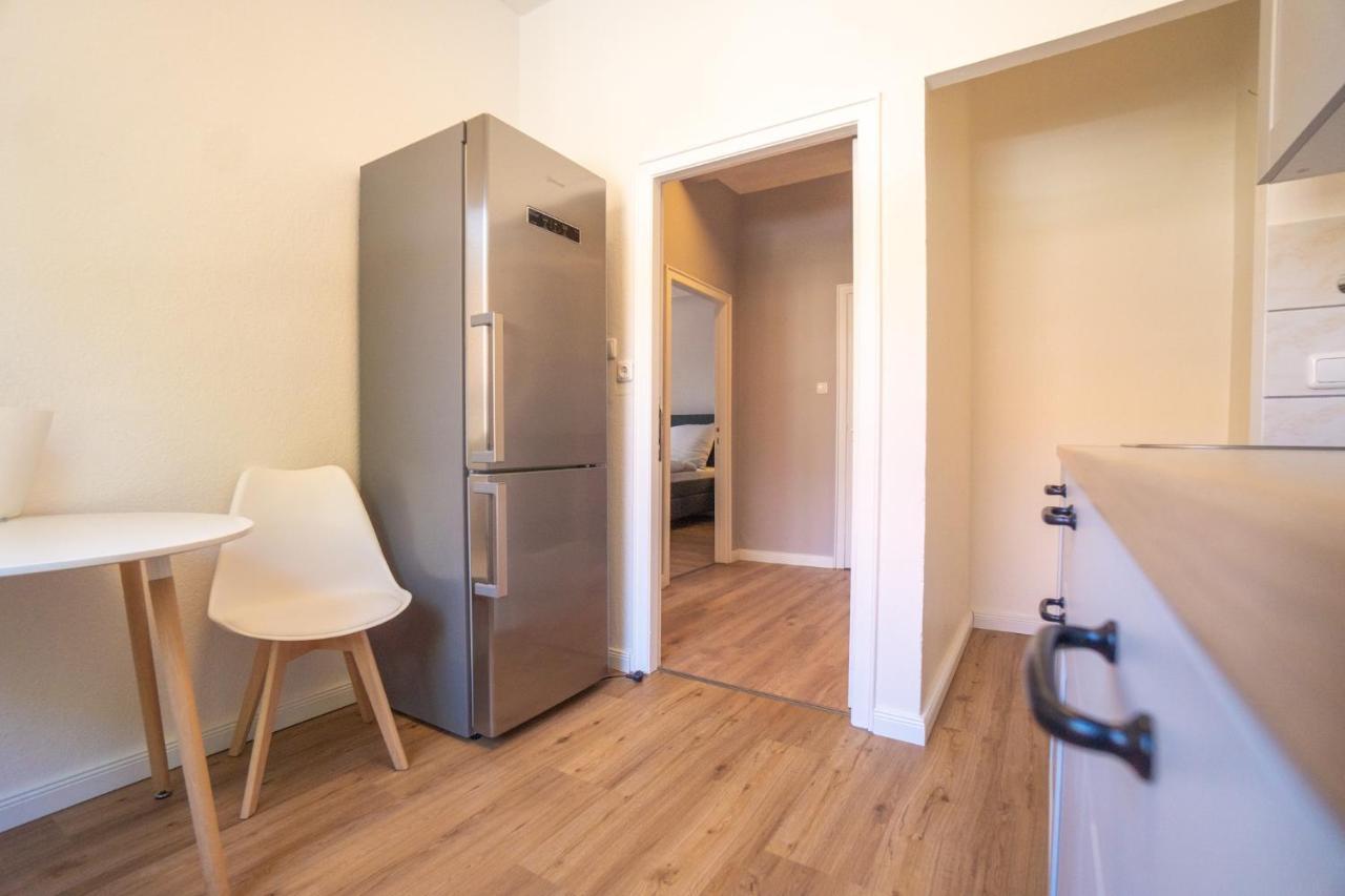 "Purple Chill" Super Zentrale Ferienwohnung Hbf-Messe-Buergerweide-Citygate-Ovb Arena Бремен Экстерьер фото